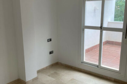 ecc8bf9cde5478c82c03d8844cc9e2f0 - 9