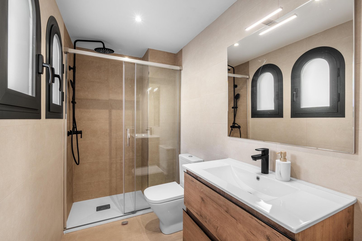 ed9547133c2153dc2b45d65ab121027f - 11