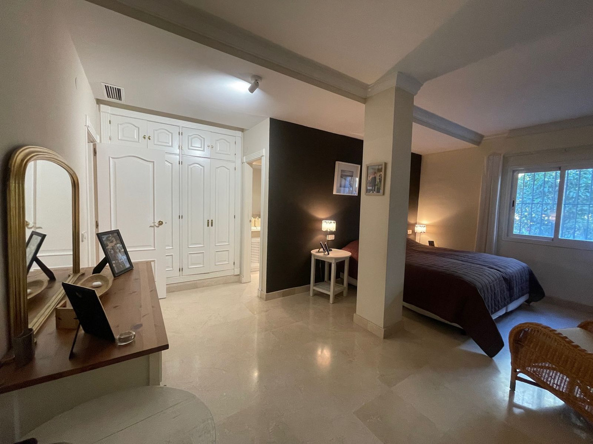 edc822dbd592562797ee9a05ad49faad - 16