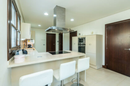 ee717384a270a0e79ece741522676d51 - 10