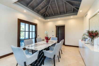 ee717384a270a0e79ece741522676d51 - 12