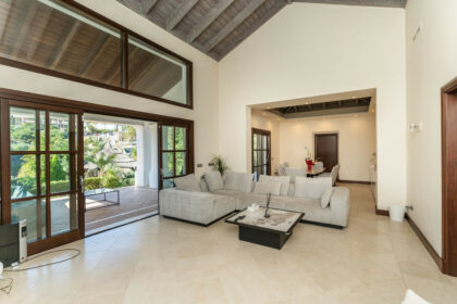 ee717384a270a0e79ece741522676d51 - 15