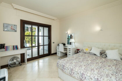 ee717384a270a0e79ece741522676d51 - 22