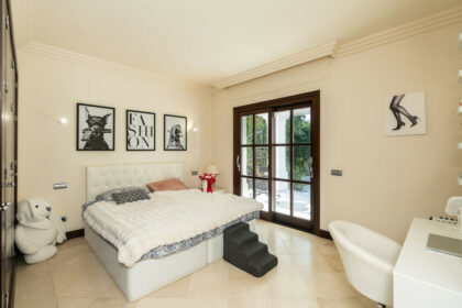 ee717384a270a0e79ece741522676d51 - 23