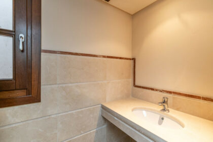 ee717384a270a0e79ece741522676d51 - 26