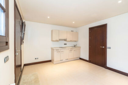 ee717384a270a0e79ece741522676d51 - 27