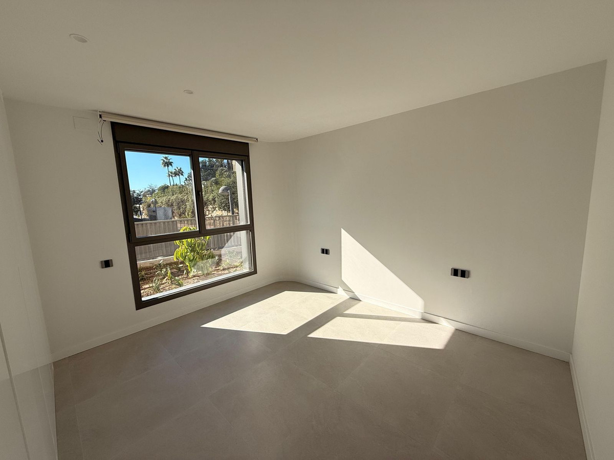 ef656729b95bfe73278f4fa449318e98 - 19