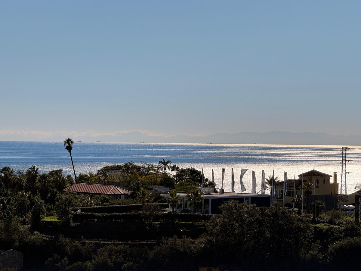 ef656729b95bfe73278f4fa449318e98 - 23