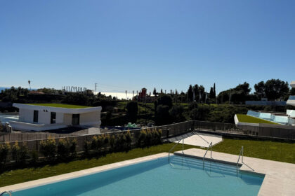 ef656729b95bfe73278f4fa449318e98 - 24