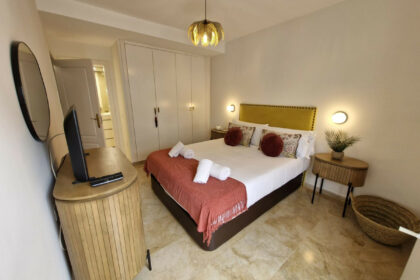 f21917bf852672cbfc6cba2609713e1f - 12