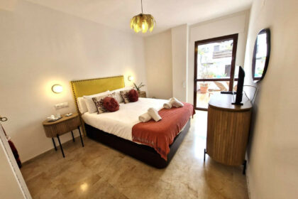 f21917bf852672cbfc6cba2609713e1f - 13