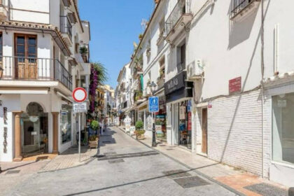 f2963e301cfe9a580106c36b9c787537 - 19