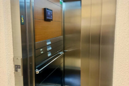 f41547e32b6f0ef7a51c4ad252909dc4 - 30