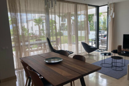 f4a6b2f573b8c226ba7ffb4550e8476a - 15