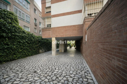 f5b81e71d0e5724dd5d44729771f472d - 25