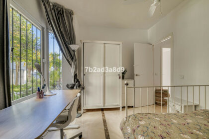 f683a06ed5b428dd2e0f5257f7b0e6d5 - 14