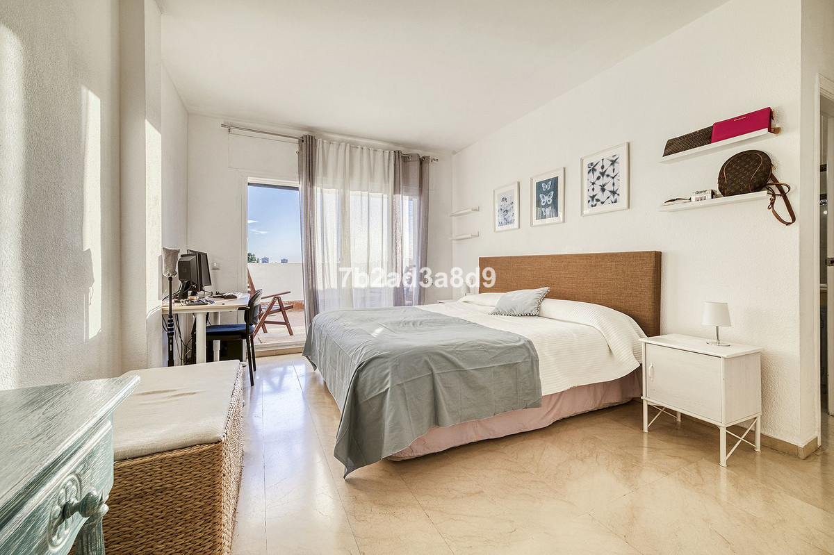 f683a06ed5b428dd2e0f5257f7b0e6d5 - 19