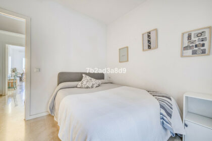 f683a06ed5b428dd2e0f5257f7b0e6d5 - 24