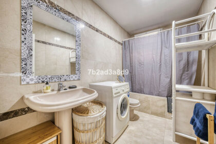 f683a06ed5b428dd2e0f5257f7b0e6d5 - 31