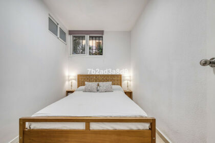 f683a06ed5b428dd2e0f5257f7b0e6d5 - 33