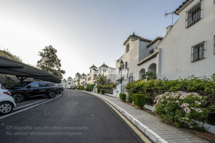 f683a06ed5b428dd2e0f5257f7b0e6d5 - 37