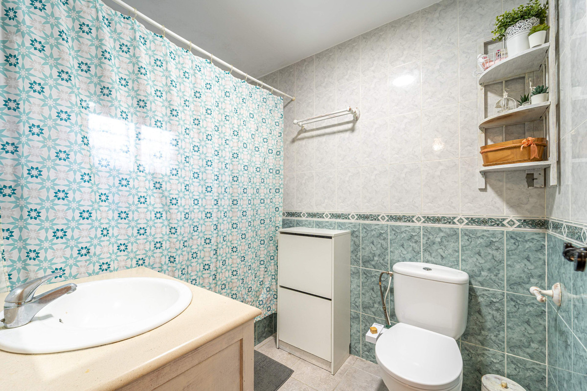 f7c75d3330c36644da71d32ea69a6ca9 - 23