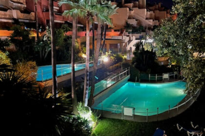 f80706e82cca882f4679ddee3306d7eb - 10