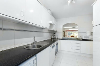 f80706e82cca882f4679ddee3306d7eb - 14