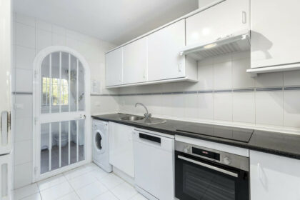 f80706e82cca882f4679ddee3306d7eb - 15