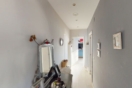 f877f584a91982ad51406e7a1e5e724b - 12