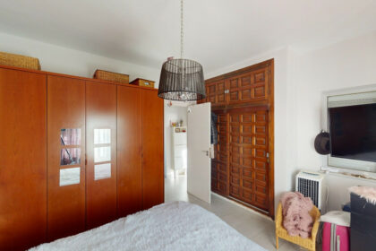 f877f584a91982ad51406e7a1e5e724b - 15