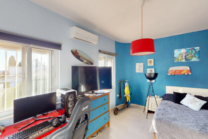 f877f584a91982ad51406e7a1e5e724b - 17