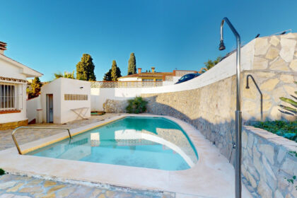 f877f584a91982ad51406e7a1e5e724b - 25