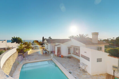 f877f584a91982ad51406e7a1e5e724b - 40