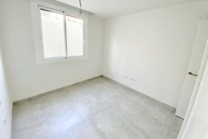 f984c958bf5211a4767b9ff9c56f33b6 - 15