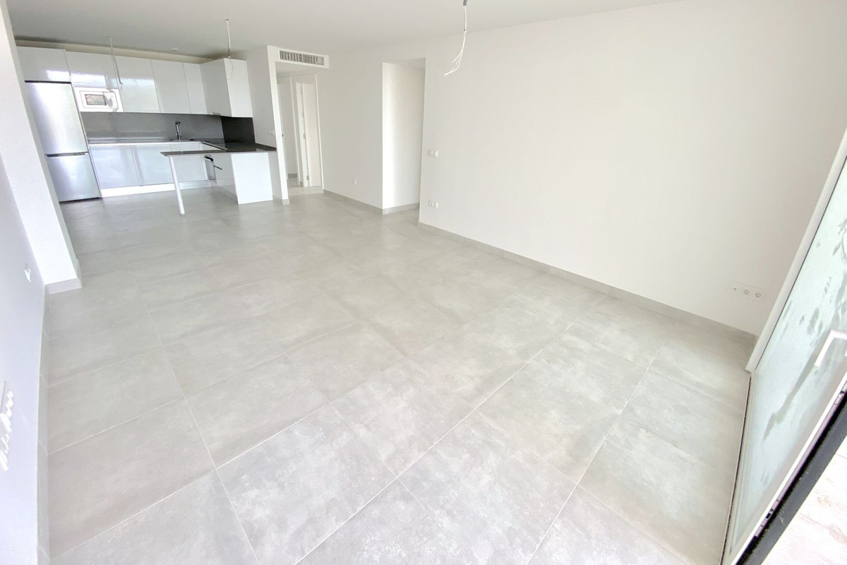 f984c958bf5211a4767b9ff9c56f33b6 - 18