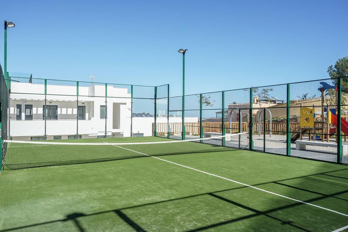 f984c958bf5211a4767b9ff9c56f33b6 - 26