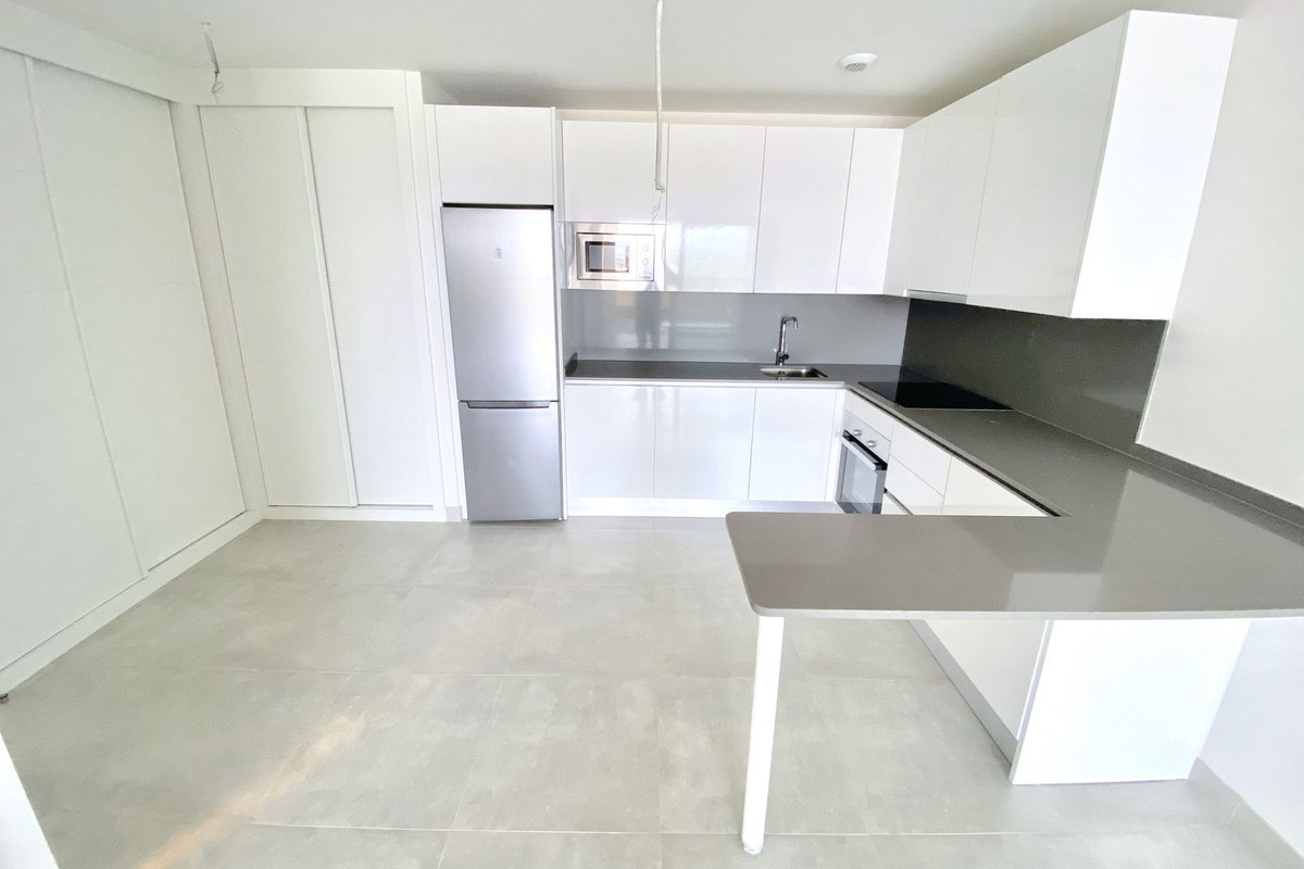 f984c958bf5211a4767b9ff9c56f33b6 - 3