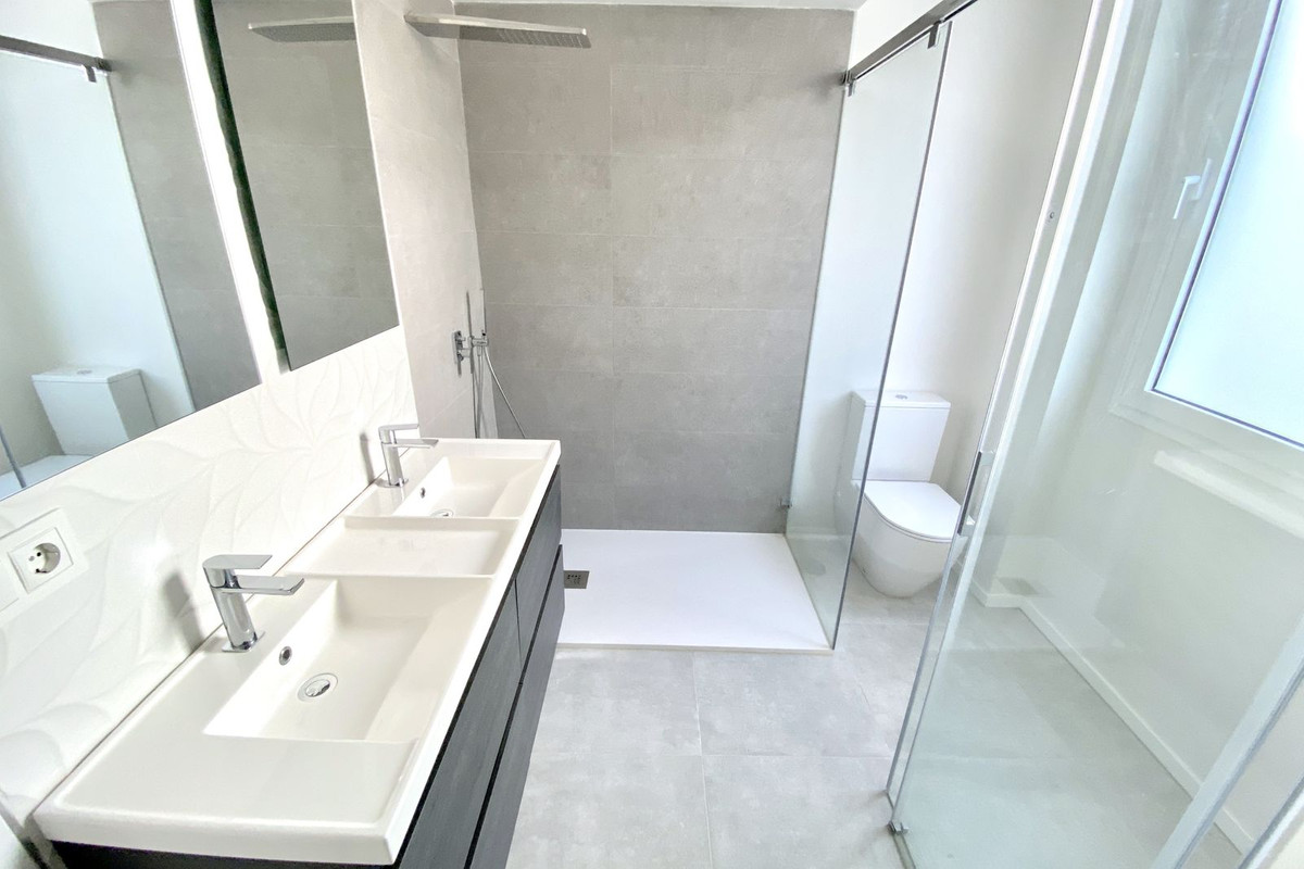 f984c958bf5211a4767b9ff9c56f33b6 - 8