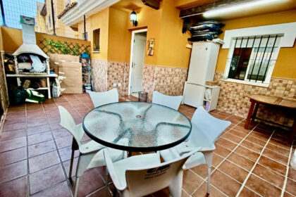 fb35c20f63f93aaafbebcabd09c2875e - 3