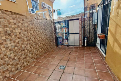 fb35c20f63f93aaafbebcabd09c2875e - 9