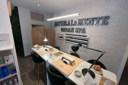 fdfdea2d92fbaf410ffb7008e5a76925 - 10