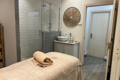 fdfdea2d92fbaf410ffb7008e5a76925 - 32