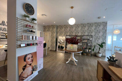 fdfdea2d92fbaf410ffb7008e5a76925 - 8