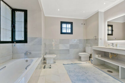 fe15742eeba05c5765e3cbb4303c5e8f - 15